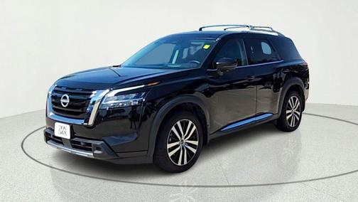 Black 2023 Nissan Pathfinder Platinum