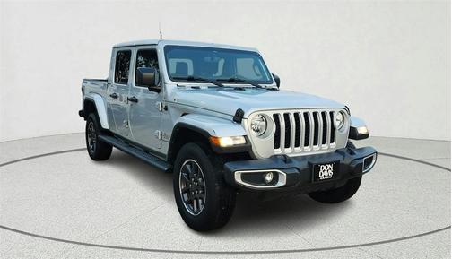 2023 Jeep Gladiator Overland
