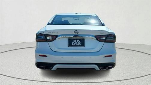 2023 Nissan Maxima SV