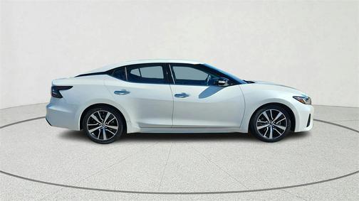 2023 Nissan Maxima SV