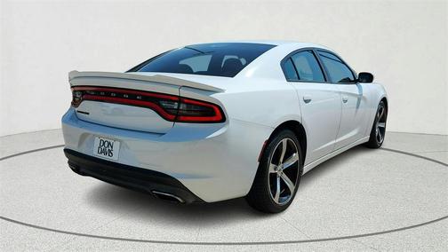 2017 Dodge Charger SE