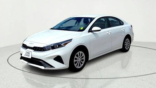 Clear White 2024 Kia Forte LX