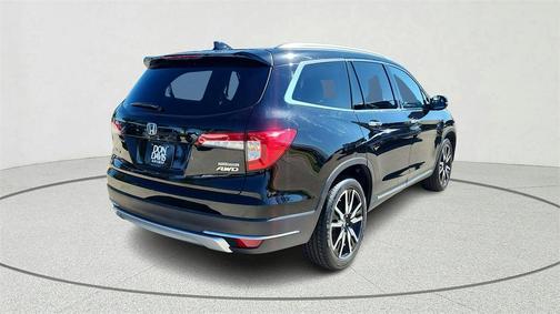 2019 Honda Pilot Touring 8-Passenger