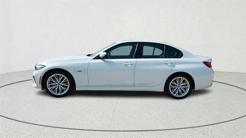 2023 BMW 330e 330e