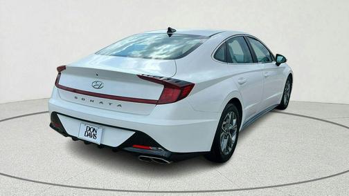 2022 Hyundai SONATA SEL