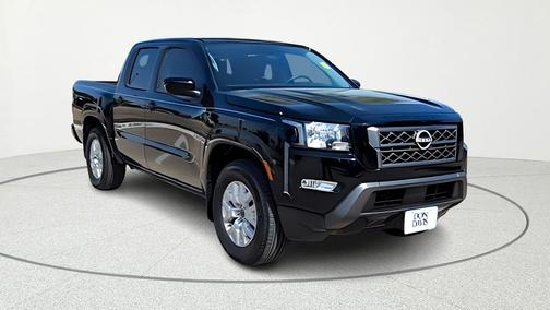 Black 2024 Nissan Frontier SV