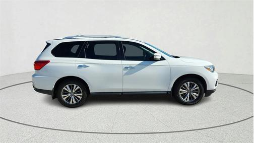 2018 Nissan Pathfinder S