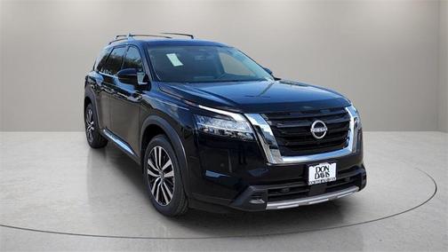 2025 Nissan Pathfinder Platinum