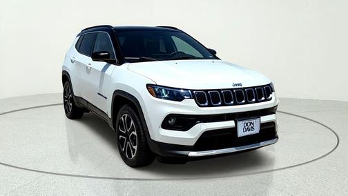 Bright White Clearcoat 2024 Jeep Compass Limited