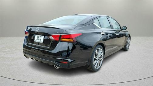 2025 Nissan Altima SL