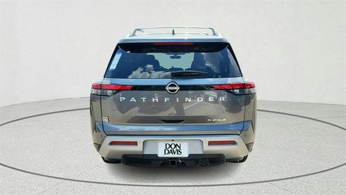 2025 Nissan Pathfinder Platinum