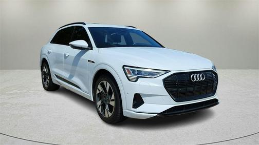 2022 Audi e-tron Premium