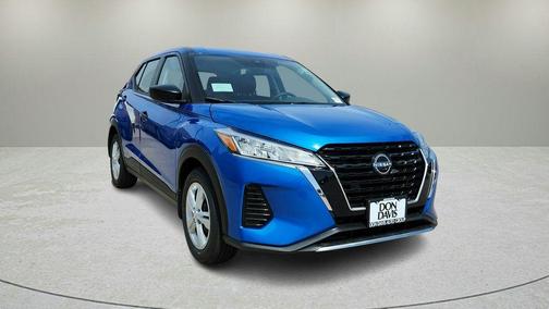 Electric Blue Metallic 2025 Nissan Kicks Play S