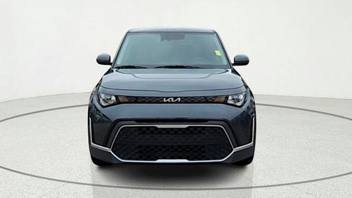 Gravity Gray 2023 Kia Soul LX