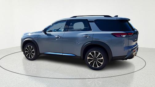 Boulder Gray Metallic 2026 Nissan Pathfinder Platinum