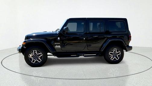 Black Clearcoat 2024 Jeep Wrangler Sahara