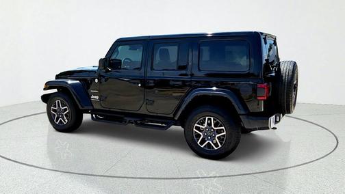 Black Clearcoat 2024 Jeep Wrangler Sahara