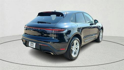 2024 Porsche Macan Base