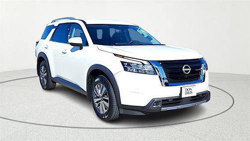 2023 Nissan Pathfinder SL