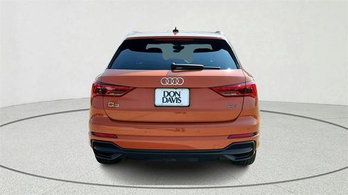 2022 Audi Q3 45 S line Premium
