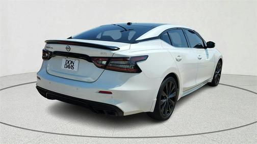 2023 Nissan Maxima SR