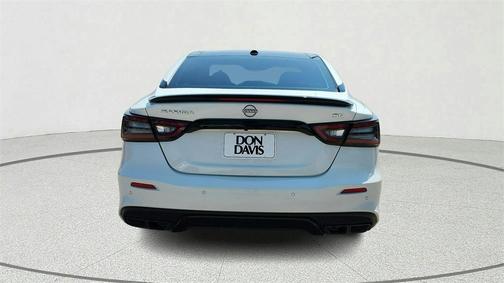 2023 Nissan Maxima SR