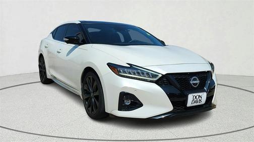 2023 Nissan Maxima SR