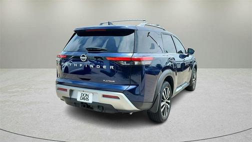 2024 Nissan Pathfinder Platinum