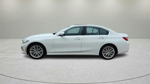 2024 BMW 330e 330e