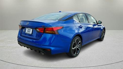 2025 Nissan Altima SR