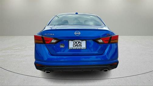 2025 Nissan Altima SR