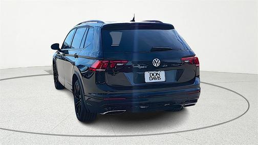 2021 Volkswagen Tiguan 2.0T SE R-Line Black
