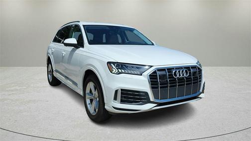 2024 Audi Q7 45 Premium Plus