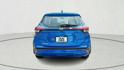 2025 Nissan Kicks Play S