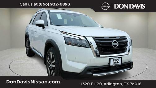 2025 Nissan Pathfinder Platinum