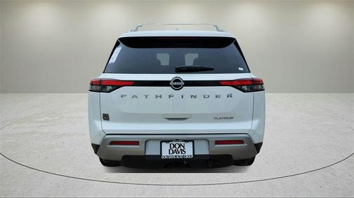 2025 Nissan Pathfinder Platinum