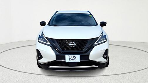 White 2023 Nissan Murano SV