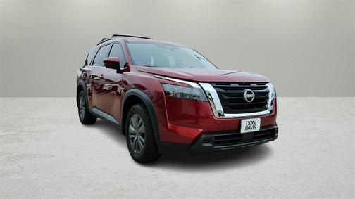 2025 Nissan Pathfinder SV
