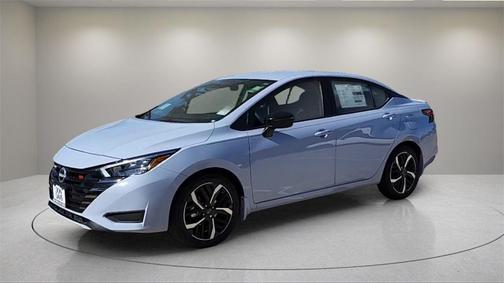 2025 Nissan Versa 1.6 SR