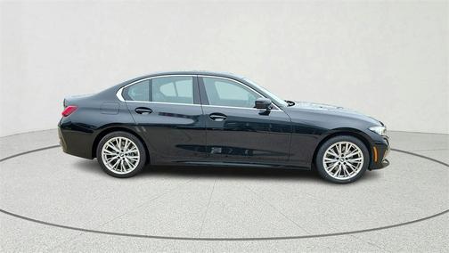 2024 BMW 330 i