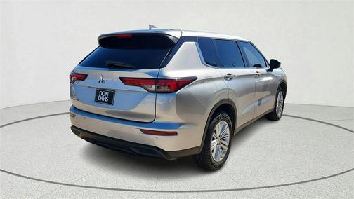 2023 Mitsubishi Outlander ES