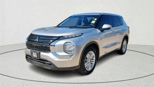 2023 Mitsubishi Outlander ES