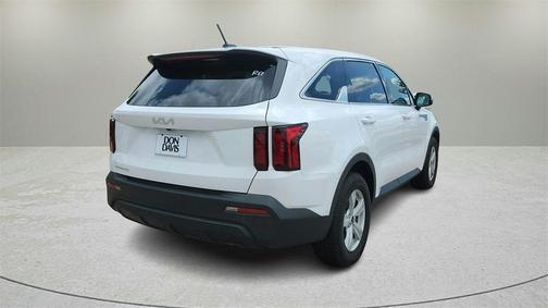 2023 Kia Sorento LX
