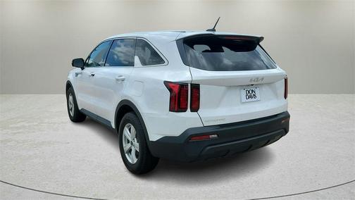 2023 Kia Sorento LX