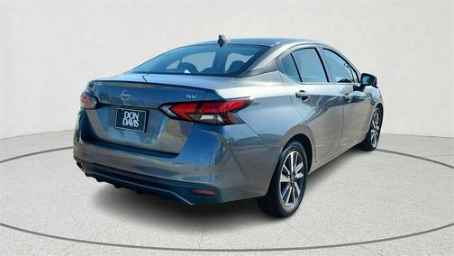 2023 Nissan Versa 1.6 SV