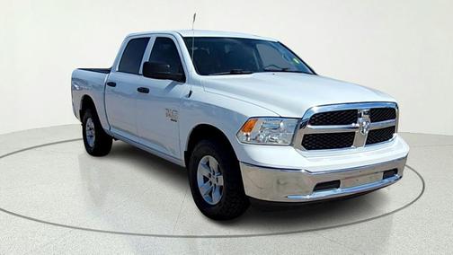 Bright White Clearcoat 2023 RAM 1500 Classic SLT