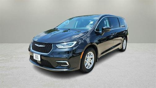 2023 Chrysler Pacifica Touring-L