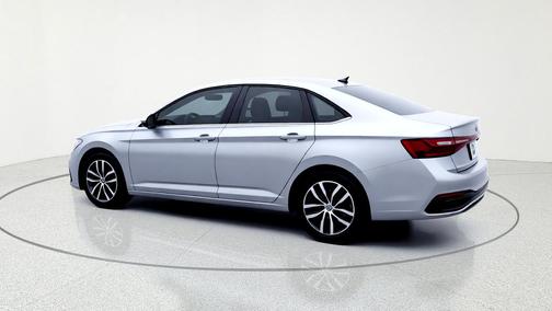 Pyrite Silver Metallic 2025 Volkswagen Jetta 1.5T SE