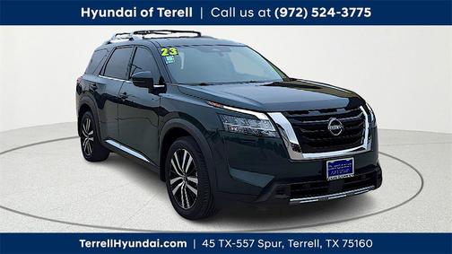 2023 Nissan Pathfinder Platinum