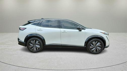 2025 Nissan ARIYA EVOLVE+